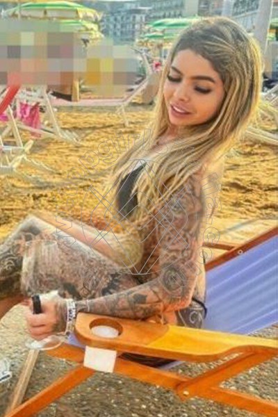 Foto 4 di Jennifer Brasil girls Caltanissetta