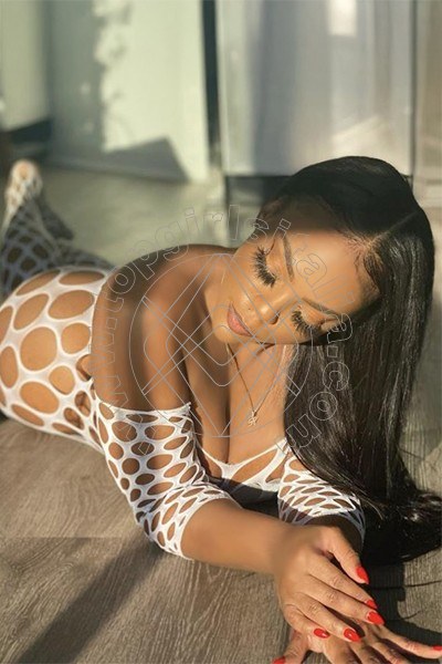 Foto 2 di Alisha  hott girls Olbia