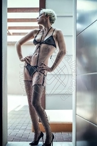 Foto 4 di Chantilly Doll girls Como