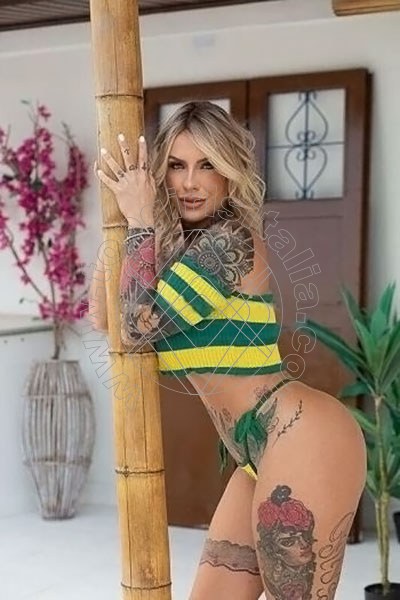 Foto 4 di Manuela Blond girls L'aquila