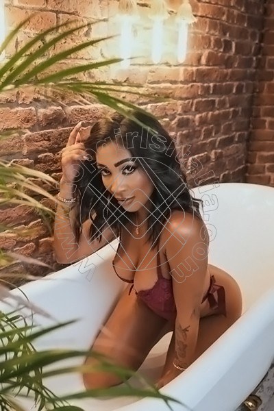 Foto 4 di Angel hott girls Sondrio