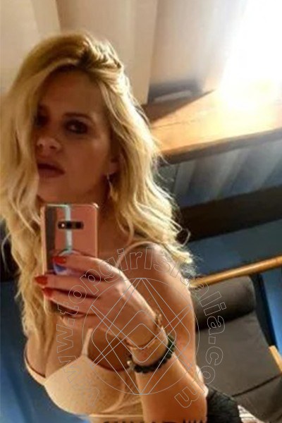 Foto selfie 2 di Katy Blond girls Cagliari