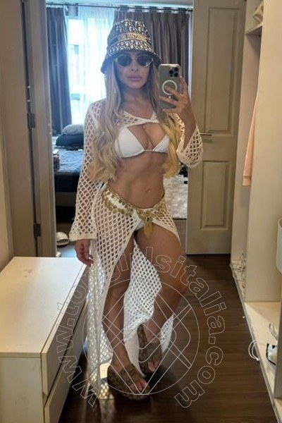 Foto selfie 1 di Amanda Blond girls Pisa